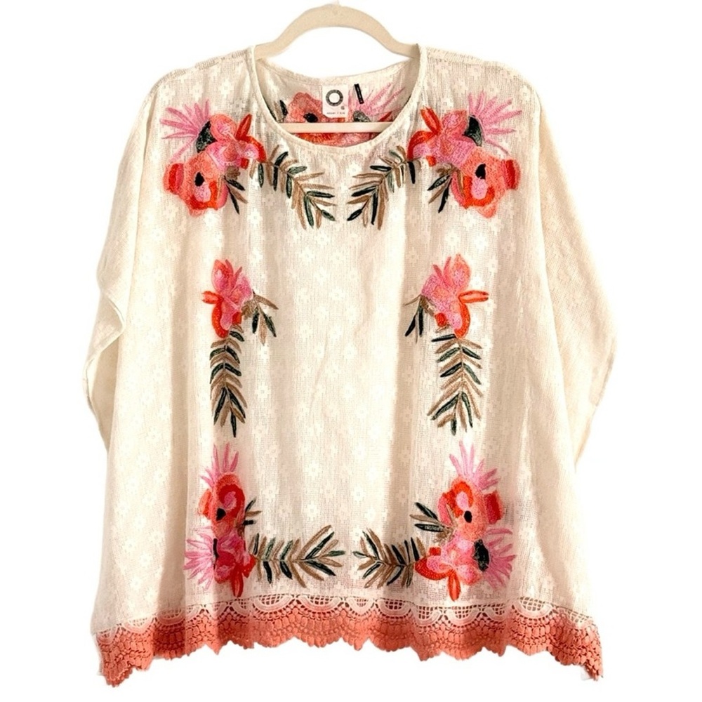 Anthropologie Akemi & Kin Chic Floral Embroidered Tunic Poncho - Large